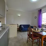 200m From Beach, New Apt, Ac, Wifi *