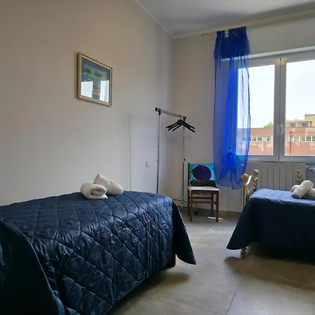 200m From Beach, New Apt, Ac, Wifi Apartament